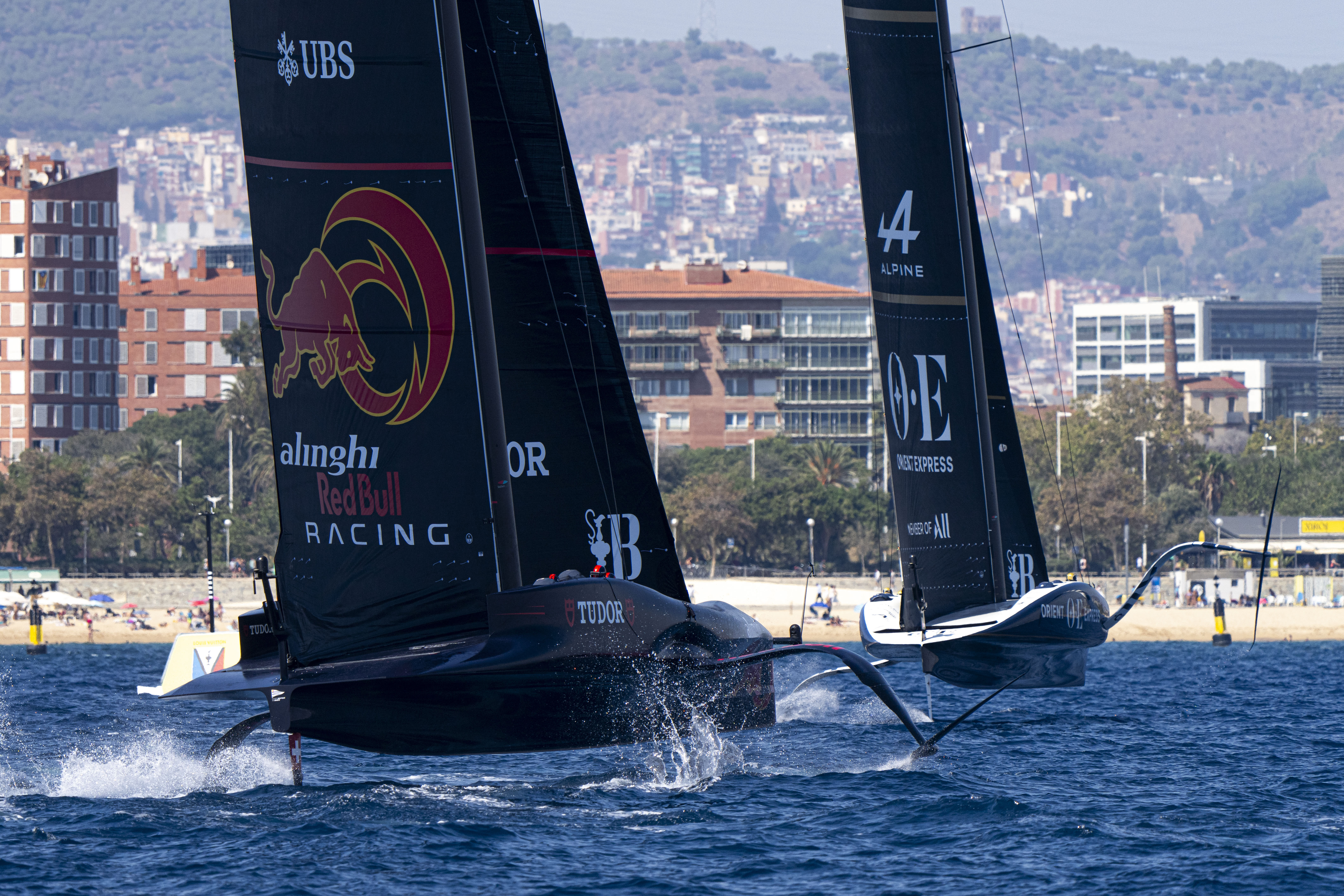Close racing on America’s Cup: Louis Vuitton Cup Race Day 1