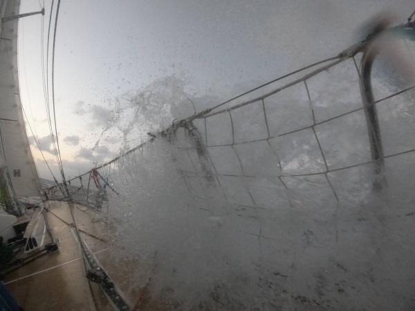 Fickle weather conditions for final 200n miles to Clipper Race 6 finish