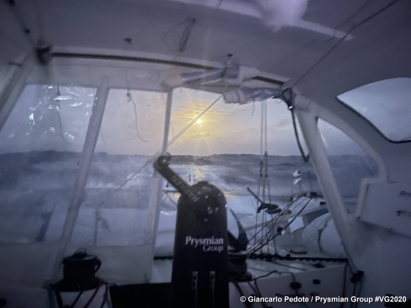Leaders of the Vendée Globe hit the Big Chill