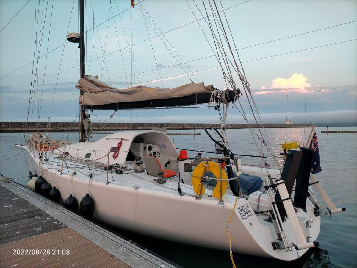 First competitor for the Global Solo Challenge arrives in Coruña